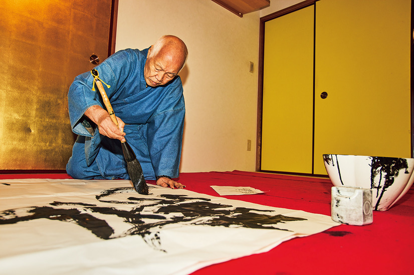 【熱狂人生】書家 金田石城｜墨の魔術師が83歳にしてたどりついた「魂の書」