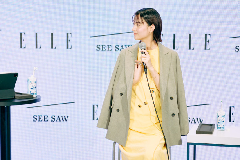 山本美月が登壇したSEE/SAW(シーソー)×ELLE コラボレーション トークショー