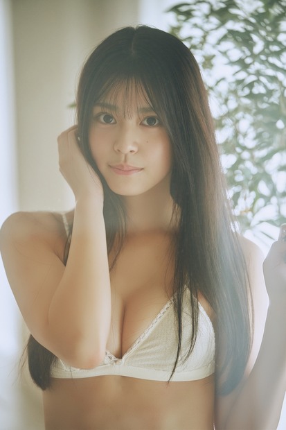 「blt graph.vol.112」(東京ニュース通信社刊) 撮影/岡本武志