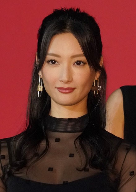 菜々緒【写真:竹内みちまろ】