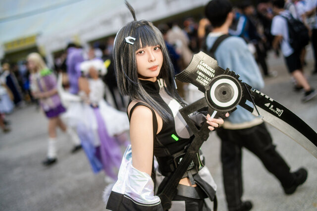 ラ・プルマ『アークナイツ』/牧七(Instagram:makina_cosplay)