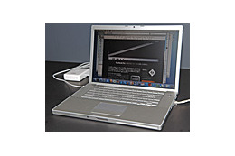 アップル、インテルのCore Duo搭載ノート「MacBook Pro」 画像