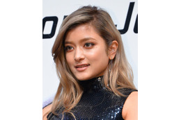 ローラ、テヘペロは「直らない」「アメリカの人にも『どうしたの？』って言われる」 画像