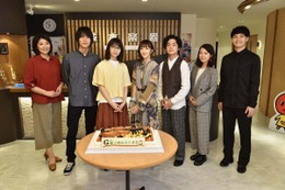 緑黄色社会、波瑠主演『G線上のあなたと私』主題歌書き下ろし！撮影現場を表敬訪問 画像