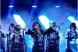 欅坂46・菅井友香、ラストライブで「5年間は、ずっとずっと宝物です」 画像