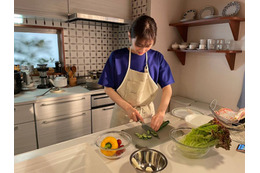 北川景子のエプロン姿にファンメロメロ！「可愛い～」「キッチンが似合う」 画像