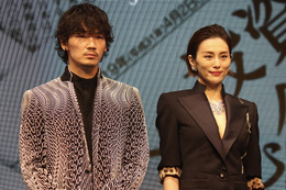 米倉涼子、『新聞記者』で綾野剛と初共演！印象は「とにかくストイック」…… 画像