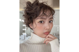 内田理央、パーマヘアで雰囲気ガラリ！イメチェンショットが好評 画像