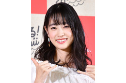 髙橋ひかる、超ミニスカ＆シースルー衣装でセクシー！ 画像