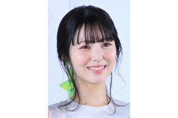 浜辺美波、ショートヘアが話題「可愛くてキュンとした」「最強になってる」 画像