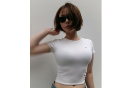 村重杏奈、胸パツパツTシャツにファン釘付け！「素晴らしいバスト」「さすがおっぱい大先生！」