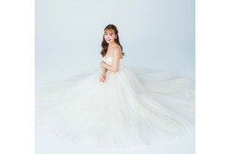 結婚1周年の藤田ニコル、純白ウエディング姿が“天使”すぎる！「結婚式の予行練習がしたくて…」