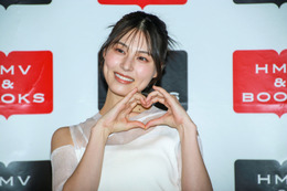 相楽伊織、奄美大島でのチューブトップビキニ姿に自信「いちばん笑顔で私らしさも出ている一枚」 画像