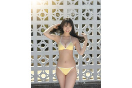 JKラウンドガール・百田汐里、今年初のグラビア撮影で“異次元スタイル”！