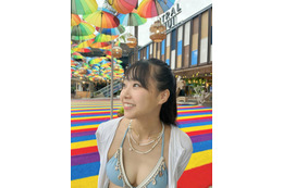 加藤夕夏、タイ・サムイ島で夏満喫!南国ファッションで美ボディー披露 画像