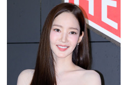 長澤まさみの“ハマり役”を演じるパク・ミニョン、本職のような制服姿にうっとり「待ちきれません!」【PHOTO】 画像