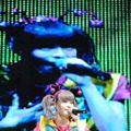 タイ・バンコクで初開催された音楽フェス「SONIC BANG 2013」に出演したきゃりーぱみゅぱみゅ