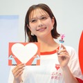 26歳の村重杏奈、父親愛を爆発！「お帰りと行ってらっしゃいのチューはします」