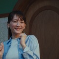 ユニクロの新TVCM「LifeとWear/ジーンズホテル/WOMEN」