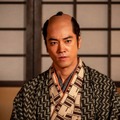 大河ドラマ『べらぼう~蔦重栄華乃夢噺~』大田南畝(四方赤良)を演じる桐谷健太 (C)NHK