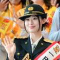 渋谷警察署の1日警察署長に就任した井本彩花