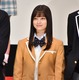 橋本環奈がミニスカの制服姿で登壇「懐かしく感じます」 画像