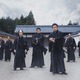 岡田准一、鈴木亮平らがクールな黒隊服に！映画『燃えよ剣』新カット解禁 画像