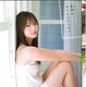 櫻坂46・田村保乃、ショートパンツから美脚スラリ……週チャン表紙・巻頭グラビア12P 画像