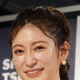 美ヒップに釘付け！吉田朱里、ランジェリー姿を披露 画像