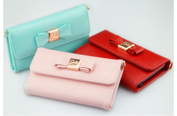 「Julia PhonePochette（ジュリア・フォンポシェット）for iPhone 5」