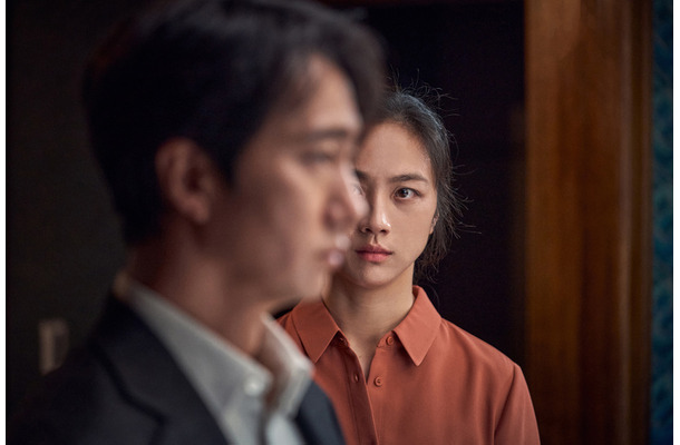 『別れる決心』2月17日（金）より、TOHOシネマズ 日比谷ほか全国ロードショー／©2022 CJ ENM Co., Ltd., MOHO FILM. ALL RIGHTS RESERVED