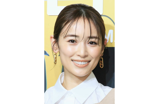 泉里香【撮影：小宮山あきの】