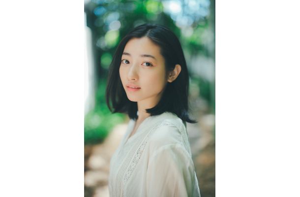 川島鈴遥