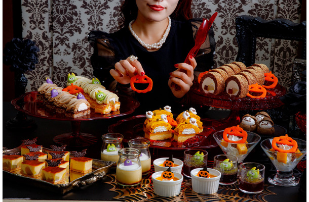 【ホテル】ホテルニューオータニ大阪、秋の味覚とハロウィーンが融合したスイーツビュッフェを開催