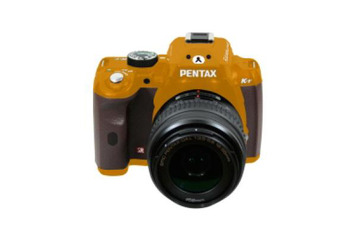 HOYA、デジタル一眼「PENTAX K-r」に「リラックマ」とのコラボモデル 画像