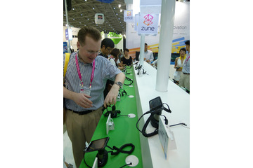 【COMPUTEX TAIPEI 2011（Vol.24）】Windows Phone 7 Mango搭載のスマートフォン「Acer W4」 画像