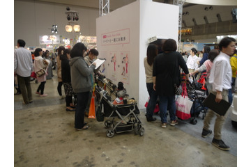 【Interpets 2015 Vol.27】愛犬と撮影できるサービスは連日行列！ 画像