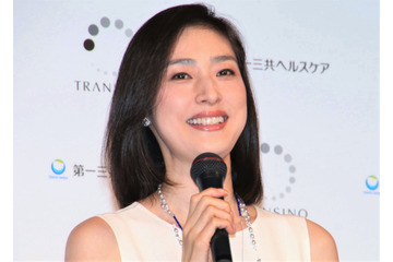 天海祐希、50代の美の秘訣「運動量を増やしてる」 画像