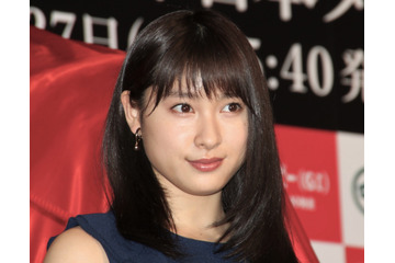 土屋太鳳、ショートヘア姿に「山崎賢人かと思った！」「欅坂46の平手ちゃんかと」の声 画像