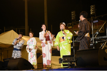 三吉彩花、華やかな浴衣姿で神宮外苑花火大会登場！ちびっ子ダンサーズとダンス生披露 画像