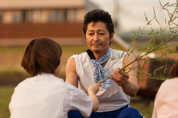 事態は悪化の一途......多田と父親が空手対決？！NHK『しもべえ』第3話 画像