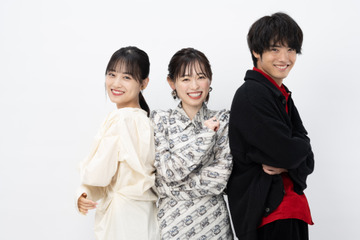 朝ドラ『舞いあがれ！』福原遥＆赤楚衛二＆山下美月が意気投合！「本物の幼なじみみたいに仲良し」 画像