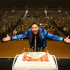 郷ひろみ、66歳の誕生日をファンとお祝い！ライブで全20曲を熱唱！ 画像