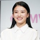 出口夏希、シャネル着こなし大人の雰囲気全開 画像