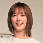 本田翼、“美脚すらり”なモノトーンコーデが好評！「めっちゃオサレ」「可愛いが溢れてる」 画像