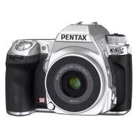 ペンタックス、世界最薄単焦点レンズ付きシルバーのデジタル一眼レフ「K-5」……世界1,500台限定 画像