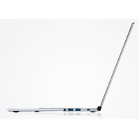 NEC、薄型12.8mm・軽量約1.59kgの15.6型Ultrabook「LaVie X」 画像