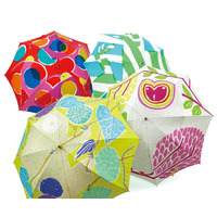 マリメッコを手掛ける鈴木マサルのテキスタイルが傘になって登場 画像