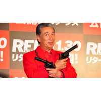 高田純次、全身真っ赤でアフレコに臨むもテキトー発言連発 画像