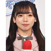 日向坂46・齊藤京子のセーラー服姿に「世界一可愛い」の声！ 画像